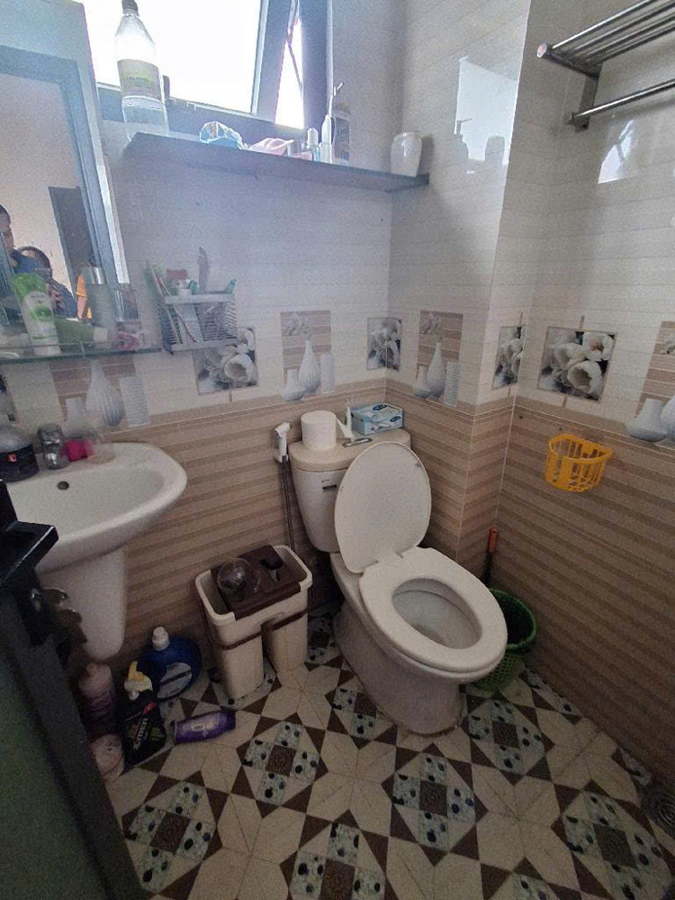 Bán Nhà Mặt Tiền Xe Tải Cạnh Q1 Có 3 Tê Q4 Đúc 3 Tấm