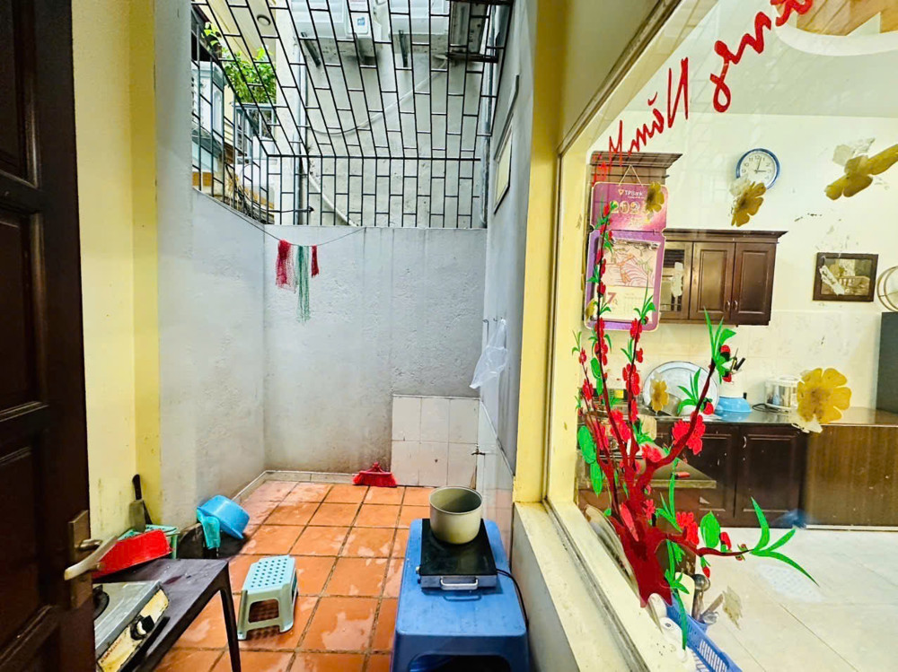 Bán Nhà Trong Ngõ Phân Lô Quân Đội Vip Phố Lê Trọng Tấn Tx 70M2 4 Tầng Giá Hơn 15 Tỷ 3 Mặt