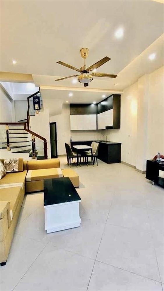 Bán Gấp Nhà Thạch Bàn Nội Thất Đẹp Mới Ô Tô Đỗ Ngày Đêm Ngay Sát Nhà Hơn 6 Tỷ