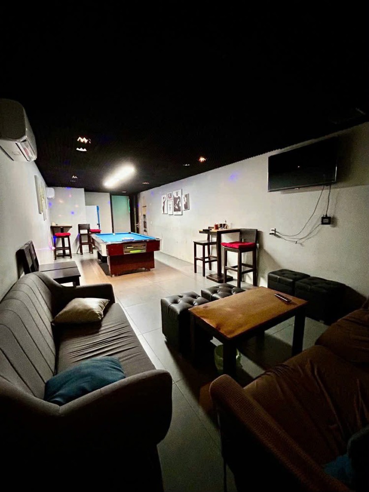 Chị Mới Mắc Bệnh Nền Ko Có Sk Cần Sang Lại Quán Bar Tây Khu Thảo Điền