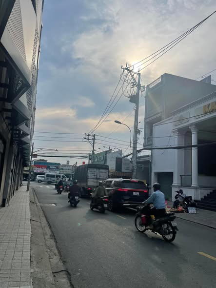 Bán Nhà Mặt Tiền 1 Hầm 6 Lầu 25X25m Giá 55 Tỷ Đường Trung Mỹ Tây 2A