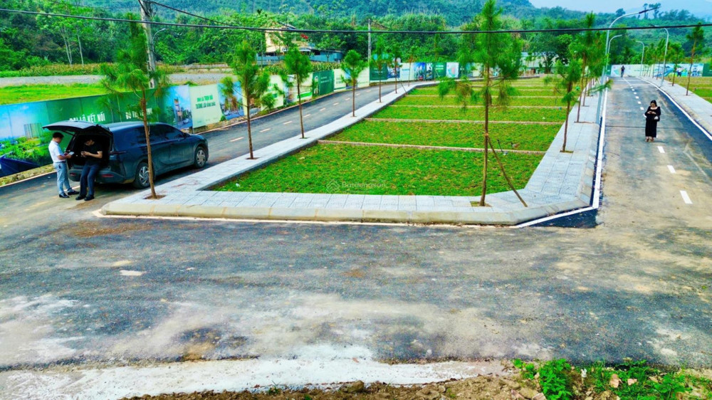 Bán Đất Nền Phú Cát - Sát Khu Du Lịch Sinh Thái & Sân Golf Đất Nền Phú Cát - Hòa Lạc Giá Tốt