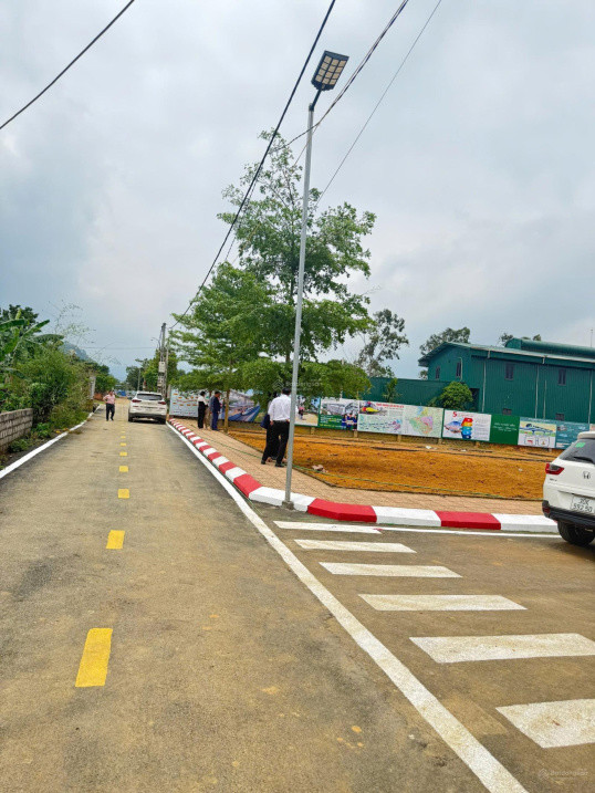 Bán Lô Góc 100M2 Phú Cát, Mt 15M, Đường 8M, Full Thổ Cư, Gần Cnc Hoà Lạc