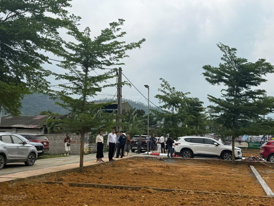 Bán Lô Góc 100M2 Phú Cát, Mt 15M, Đường 8M, Full Thổ Cư, Gần Cnc Hoà Lạc