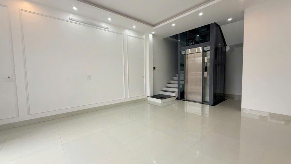 Nhà Đẹp Phú Lương – Hà Đông 50M² – 7 Tầng – Thang Máy – 12.X Tỷ