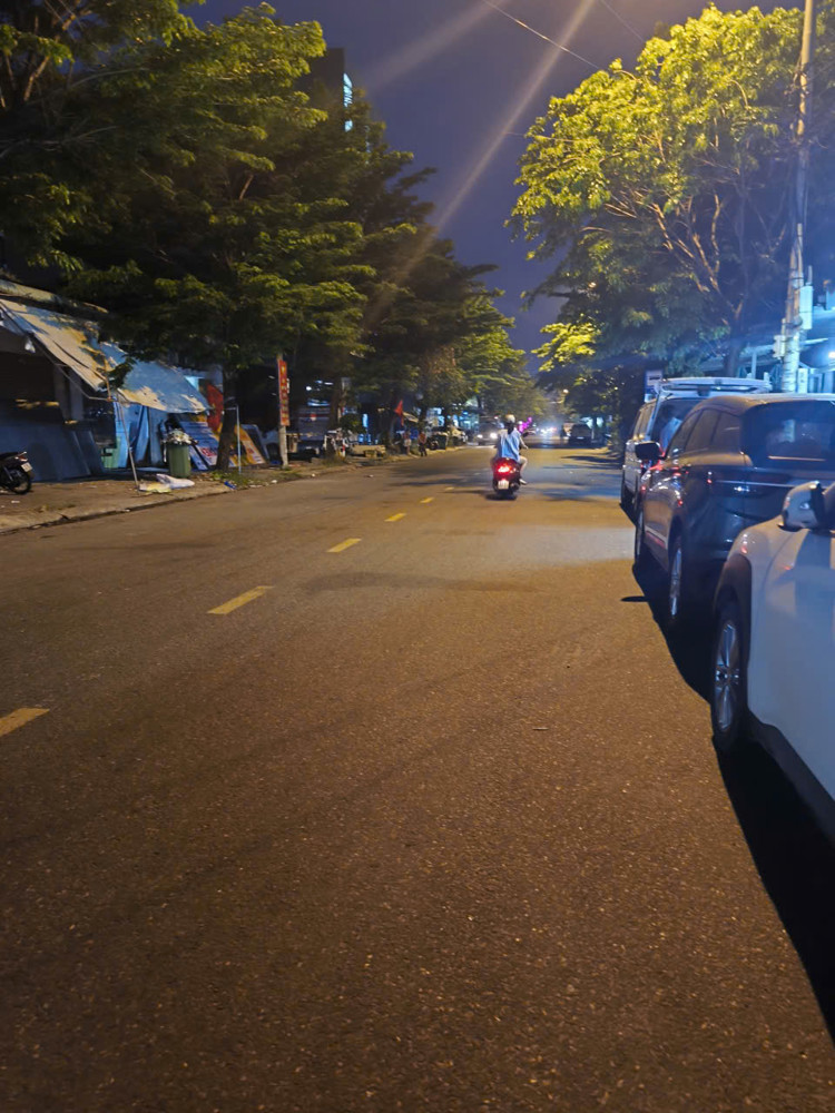 ► Mt Đường 10.5M Bùi Tấn Diên, 3 Tầng Mới, Full Nội Thất, Dòng Tiền 28Tr/th, Kd Cực Tốt 8.X Tỷ