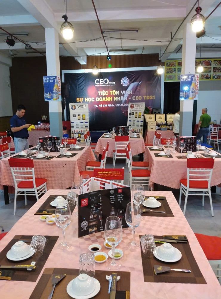 Do Không Có Thời Gian Quản Lý, Mình Cần Sang Nhượng Lại Nhà Hàng Đang Hoạt Động Ổn Định