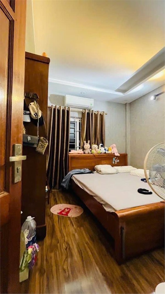 Bán Nhà Khu Vực Lõi Sài Đồng - 4 Tầng 3 Ngủ 37 M2 - Ô Tô Gần Chỉ - 4.7 Tỷ