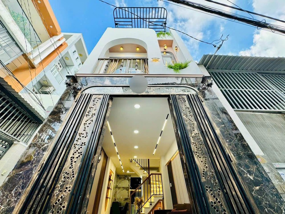 Ngay Lotte - Cityland - Trung Tâm Gò Vấp- 3 Tầng Sân Thượng - Hẻm 3G - Sẵn Nội Thất - Sổ Vuông A4 