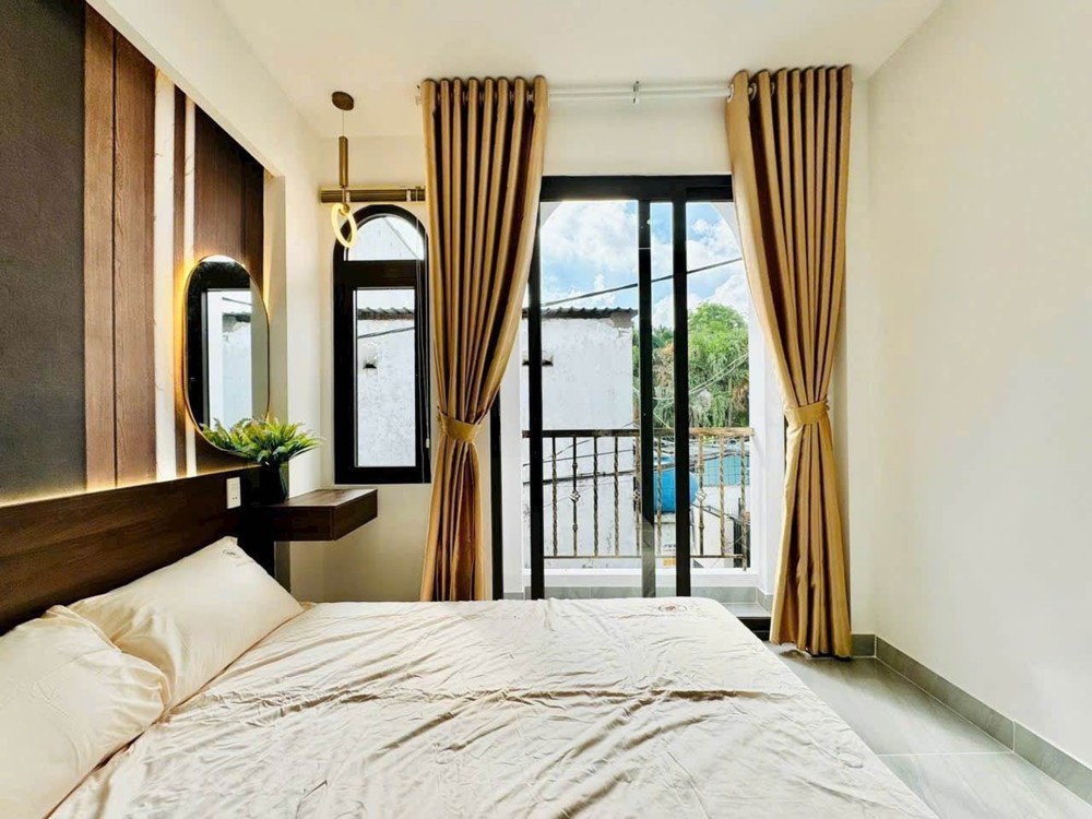 Ngay Lotte - Cityland - Trung Tâm Gò Vấp- 3 Tầng Sân Thượng - Hẻm 3G - Sẵn Nội Thất - Sổ Vuông A4 