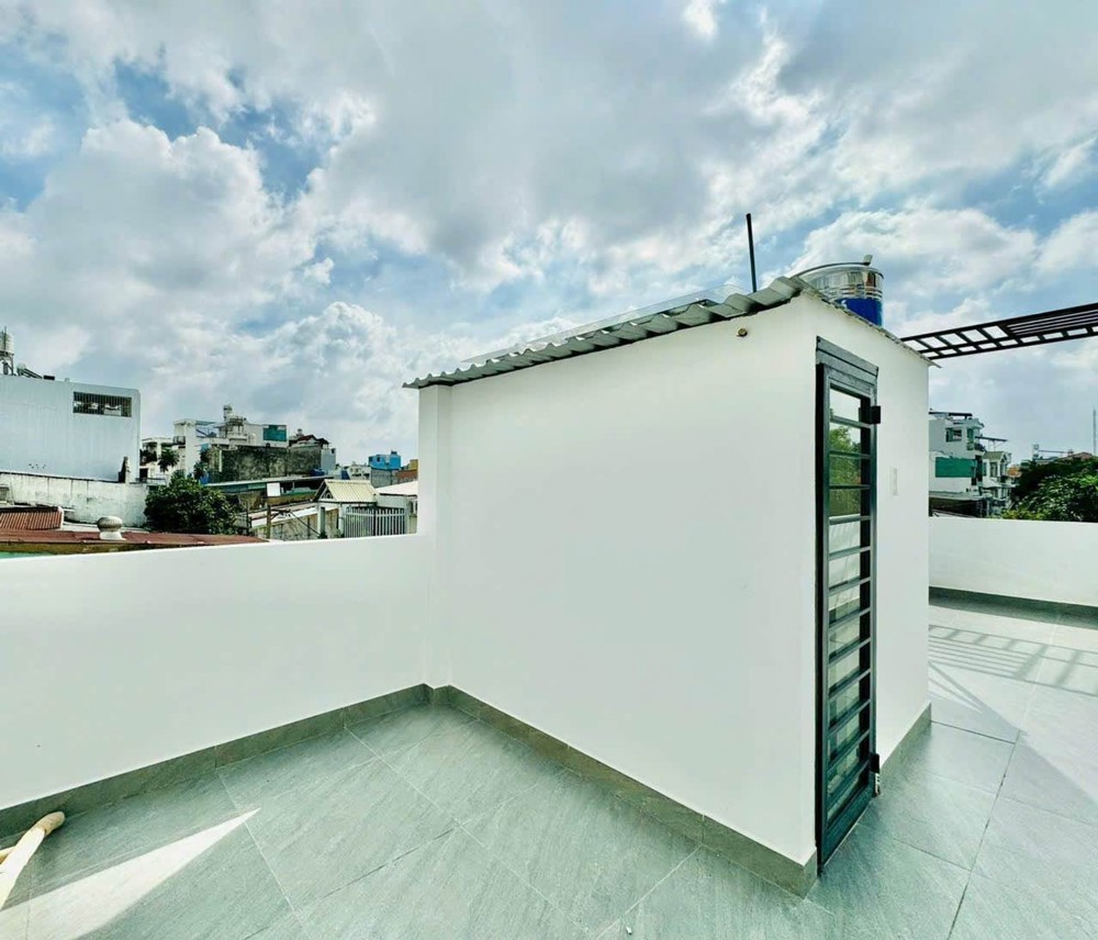 Ngay Lotte - Cityland - Trung Tâm Gò Vấp- 3 Tầng Sân Thượng - Hẻm 3G - Sẵn Nội Thất - Sổ Vuông A4 