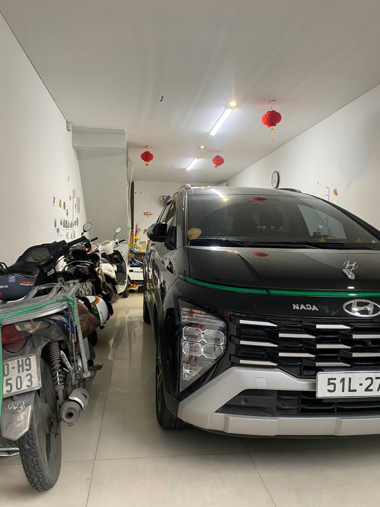 Nhà Đẹp Hẻm Xe Hơi Nguyễn Thị Xiếu, Quận 7, 65M2, 3 Tầng Chỉ 8.5 Tỷ