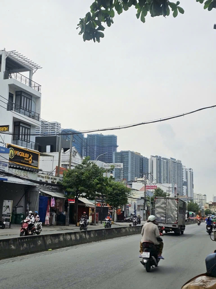 Quận 7, Mặt Tiền Huỳnh Tấn Phát, 8X33m, Chỉ 49 Tỷ, Tiện Xây Mới, Cần Bán Gấp