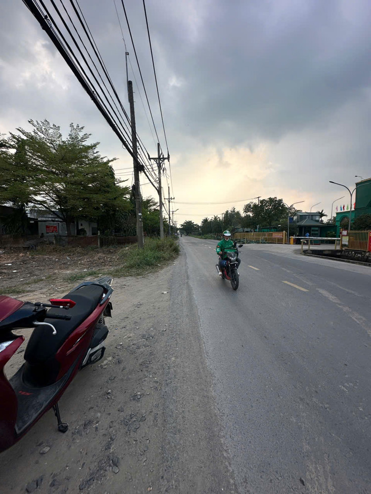 Bán Đất Mặt Tiền 43X232m Giá 7 Triệu/m2 Đường Võ Văn Bích