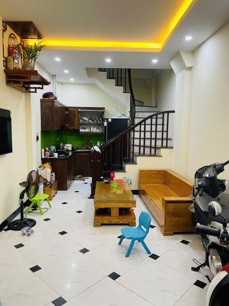 Nhà Đẹp Ở Ngay - Giáp Nhị Hoàng Mai 35M – Nhà 6 Tầng Mới – Full Nội Thất Ở Ngay - Ô Tô Đỗ Cửa 