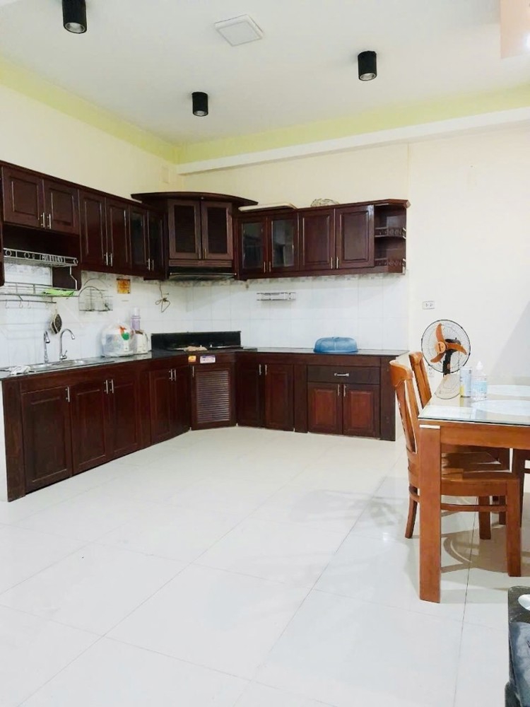 Nhà Vip Đường Nguyễn Văn Khối, P8 Gò Vấp – 4 Tầng Đối Diện Công Viên Làng Hoa – Chỉ 11 Tỷ