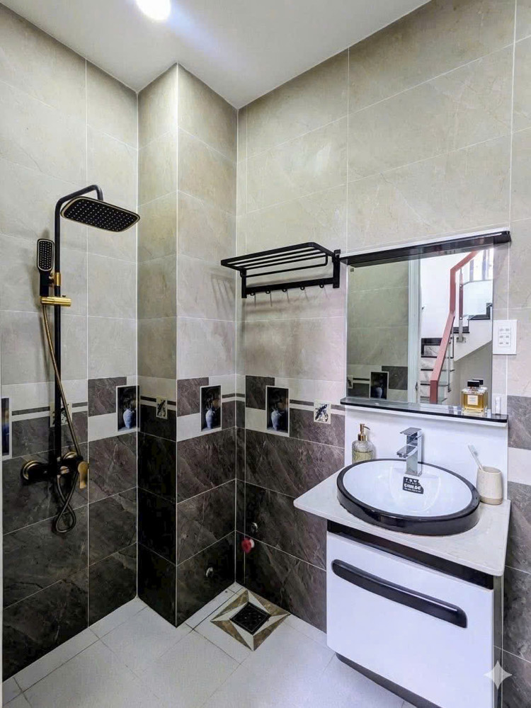 Bán Nhà Mới Đẹp Góc 2 Mặt Tiền Đường Huỳnh Tấn Phát, Quận 7 - 5Tỷ8