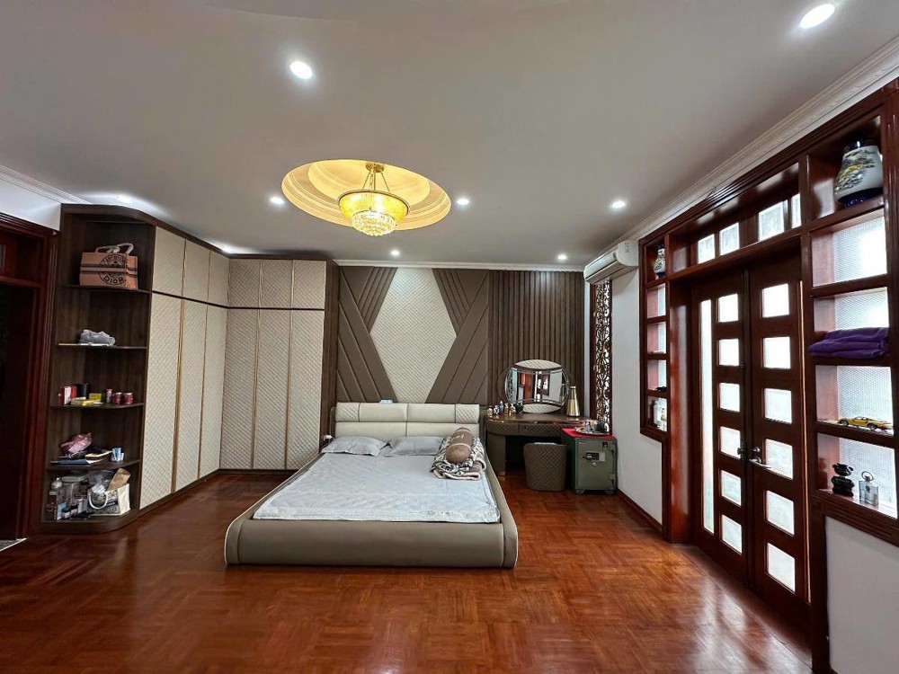 Bán Nhanh Nhà Lê Văn Thiêm, Dt65m2 Mt6.2m, Phân Lô Vỉa Hè, Oto Tránh Kinh Doanh Vp, 31.X Tỷ