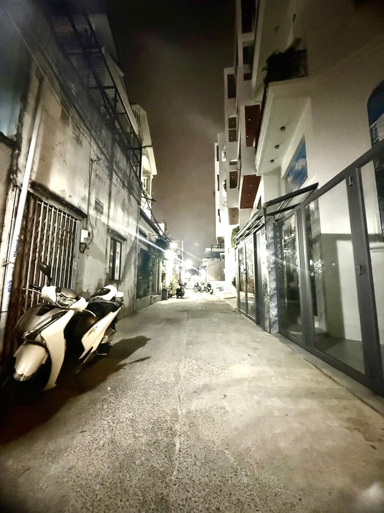 Nhà Bán Phan Văn Hơn-Trường Chinh-Quân12. Diện Tích: 75M² (Ngang 4.35M Dài 17M)