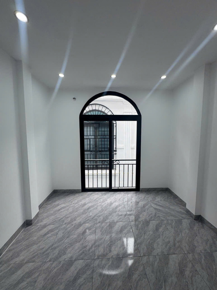 Chính Chủ Bán Nhà Mới Đẹp 3,5Tầngx36m2 Tại Cao Viên Thanh Oai, Ô Tô Đỗ Cửa