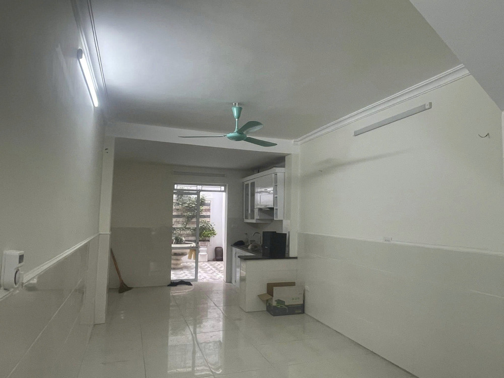 Cho Thuê Nguyên Căn Lạc Trung, Nhà Mới, Rộng, Làm Vp 86M 3T, 12Tr 0903258273