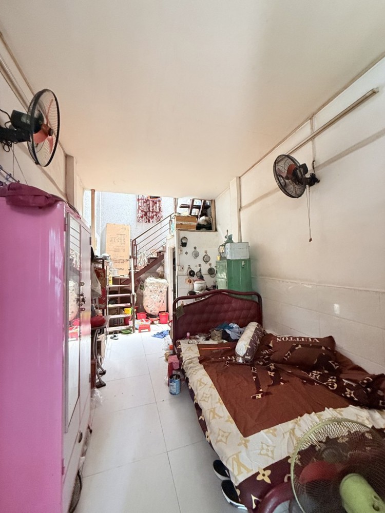 Bán Nhà Mặt Tiền Quốc Lộ 13 Hiệp Bình Chánh Thủ Đức - Kinh Doanh Sầm Uất - Giá Chỉ 3.99 Tỷ