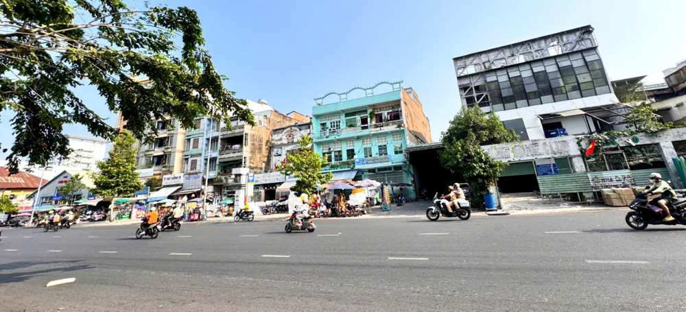 Bán Nhà Mặt Tiền Đ.hải Thượng Lãn Ông, Chợ Lớn, Quận 5 - Dt 350M2 Ngang 6M*50m Sh Vuông Đẹp- Chủ 1