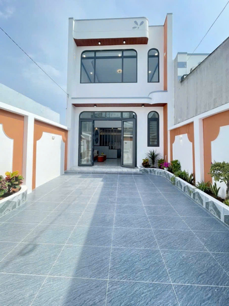 Chính Chủ Bán Nhà Mới Gác Lửng - Mỹ Lộc - Cần Giuộc - Long An