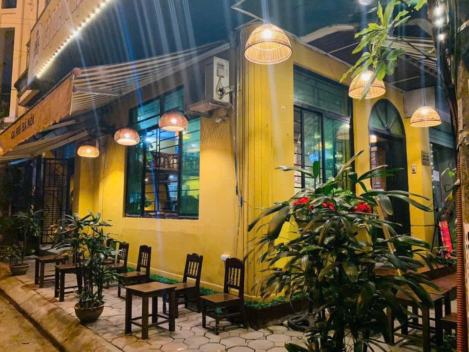 Sang Nhượng Quán Cafe Lô Góc 2 Mặt Tiền – Đường Hoàng Quốc Việt, Phường Nghĩa Tân, Cầu Giấy, Hà Nội