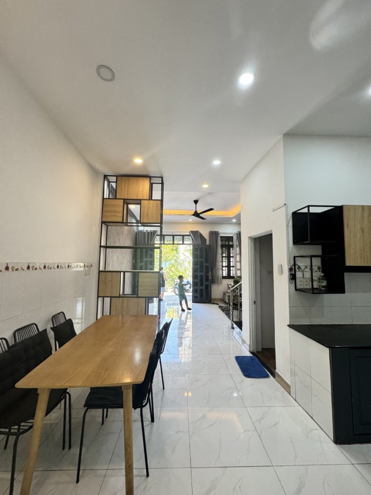 Bán Nhà Đường Tây Hoà, Phước Long A, Q9, Thủ Đức, Tp Hcm. Dt 52M2, 2 Tầng, 3Pn, Giá 5.6 Tỷ, Shr 