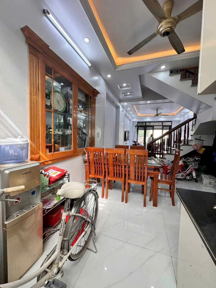 Bán Nhà Trung Hành - 50M 4 Tầng - Đẹp Như Mới - Gần Chợ Đằng Lâm