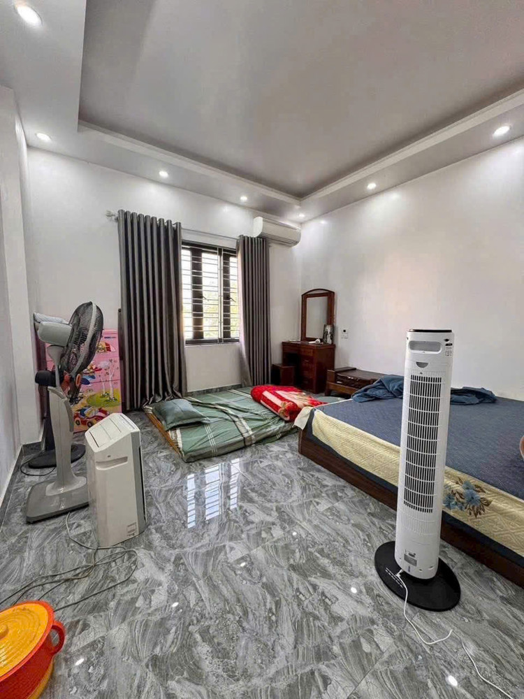 Bán Nhà Trung Hành - 50M 4 Tầng - Đẹp Như Mới - Gần Chợ Đằng Lâm