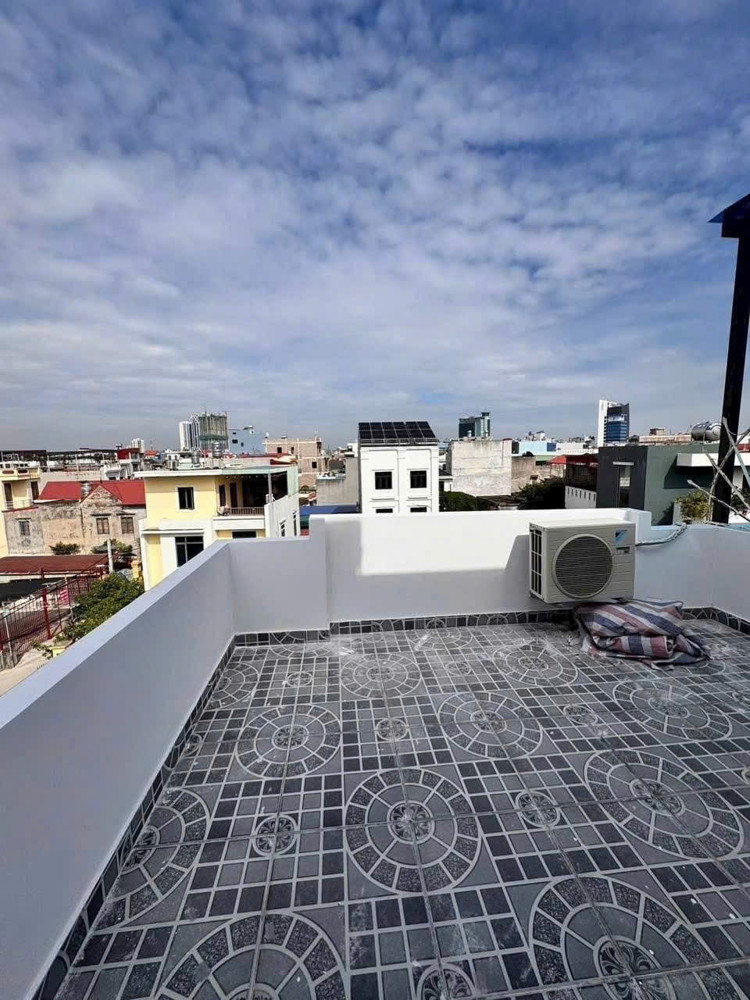 Bán Nhà Trung Hành - 50M 4 Tầng - Đẹp Như Mới - Gần Chợ Đằng Lâm