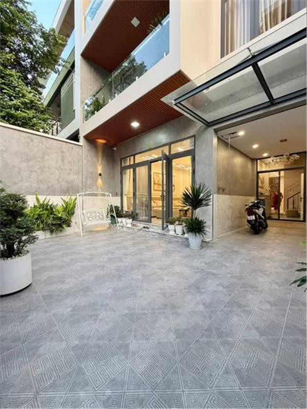 Nhà Hxh Đường Nguyễn Chí Thanh Quận 5 Phường An Đông