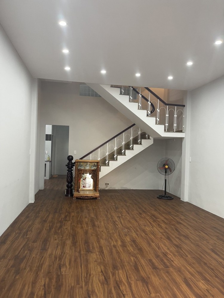 ► Mt Huỳnh Thúc Kháng, 70M2, 4 Tầng, 7 Phòng Khép Kín, 12 Tỷ