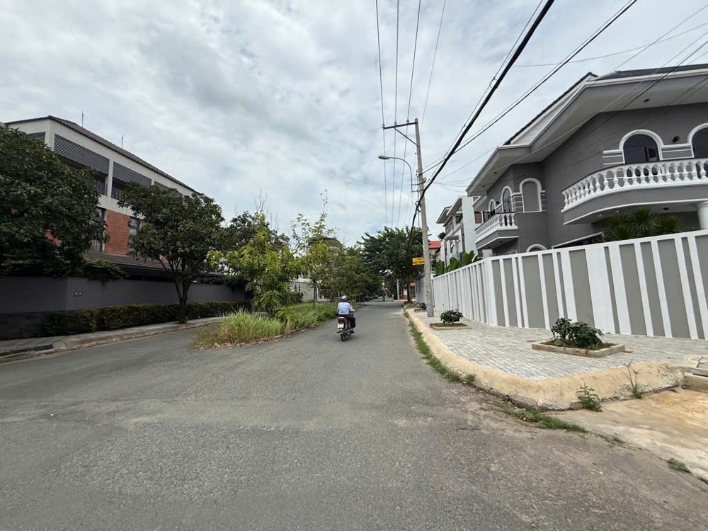 Siêu Phẩm Dòng Tiền Cho Thuê - Biệt Thự (16X24) Kdc Thạnh Xuân, Q12