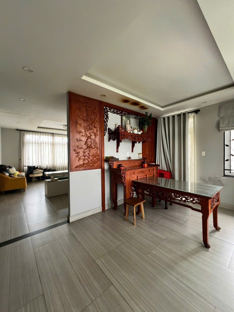 Giảm 3 Tỷ - Biệt Thự 240M2 Đặng Thùy Trâm - Ngang 15M - 3 Mặt Giáp Sông - 124Tr/m2