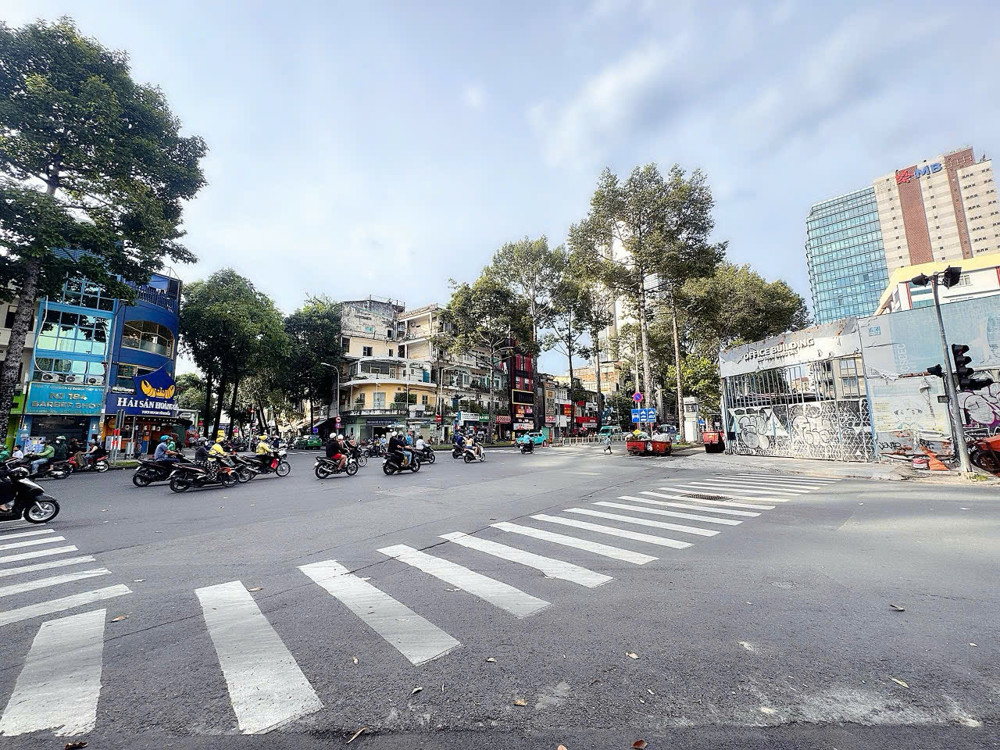 Sản Phẩm Độc Tôn Lớn Nhất Chào Bán - Mặt Tiền Đường Trần Hưng Đạo, Quận 1 - Vị Thế Đẳng Cấp Bậc