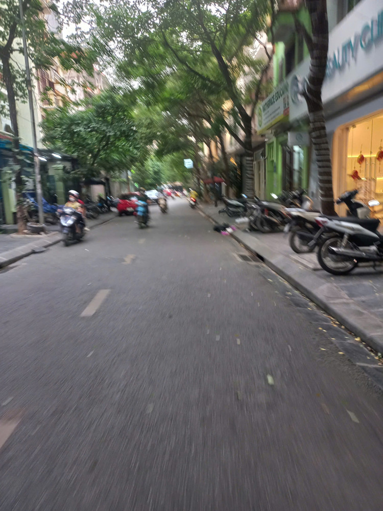 Bán Nhà Phân Lô Phố Trung Kính 85M 7 Tầng Thang Máy Giá 43 Tỷ