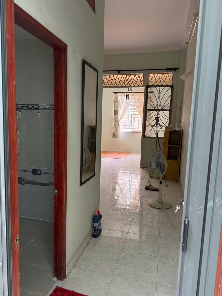 Gia Đình Về Quê Mở Xưởng Cần Cho Thuê Nhà Mặt Tiền Quận 7 Hồ Chí Minh