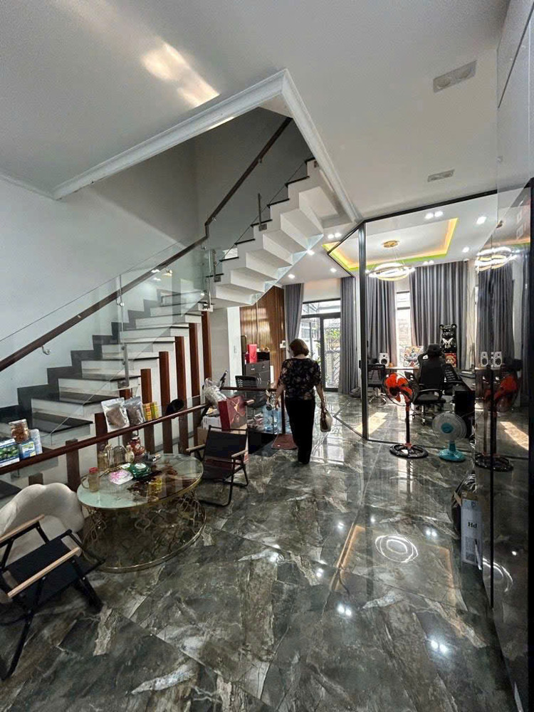 Bán Nhà Kiều Đàm Q7, 5X15m, Hầm 4 Tầng, 4Pn 5Wc, Hẻm 6M, Nhỉnh 13 Tỷ