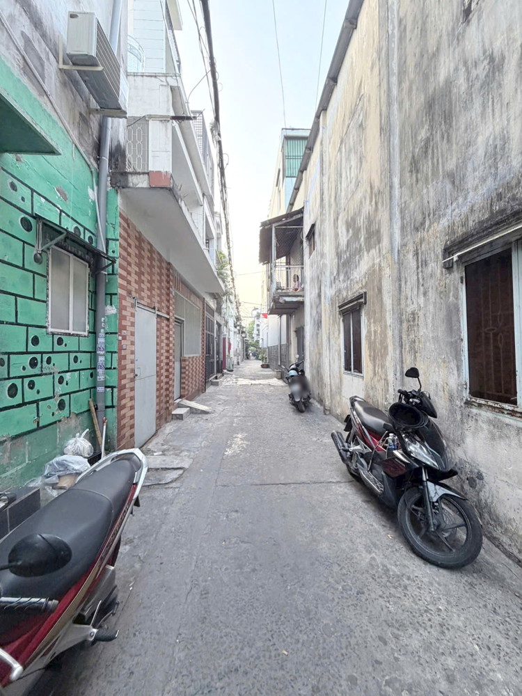 Nhà 3 Lầu Đúc Nguyễn Chế Nghĩa P12q8 (P. Bình Đông)