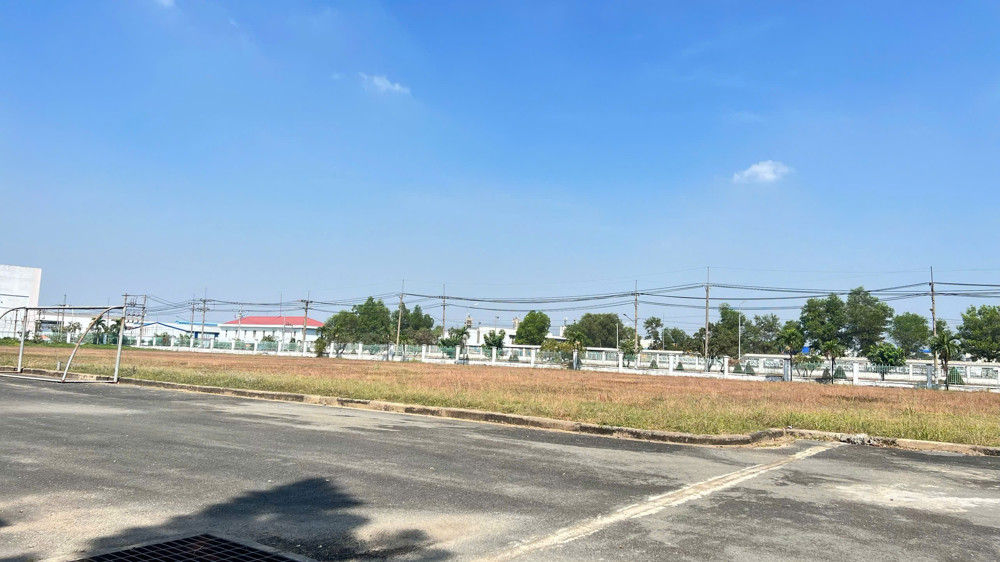 D151 Sẵn Sổ Cần Chuyển Nhượng Quỹ Đất Sản Xuất Công Nghiệp. Thu Hút Nhiều Dn Fdi