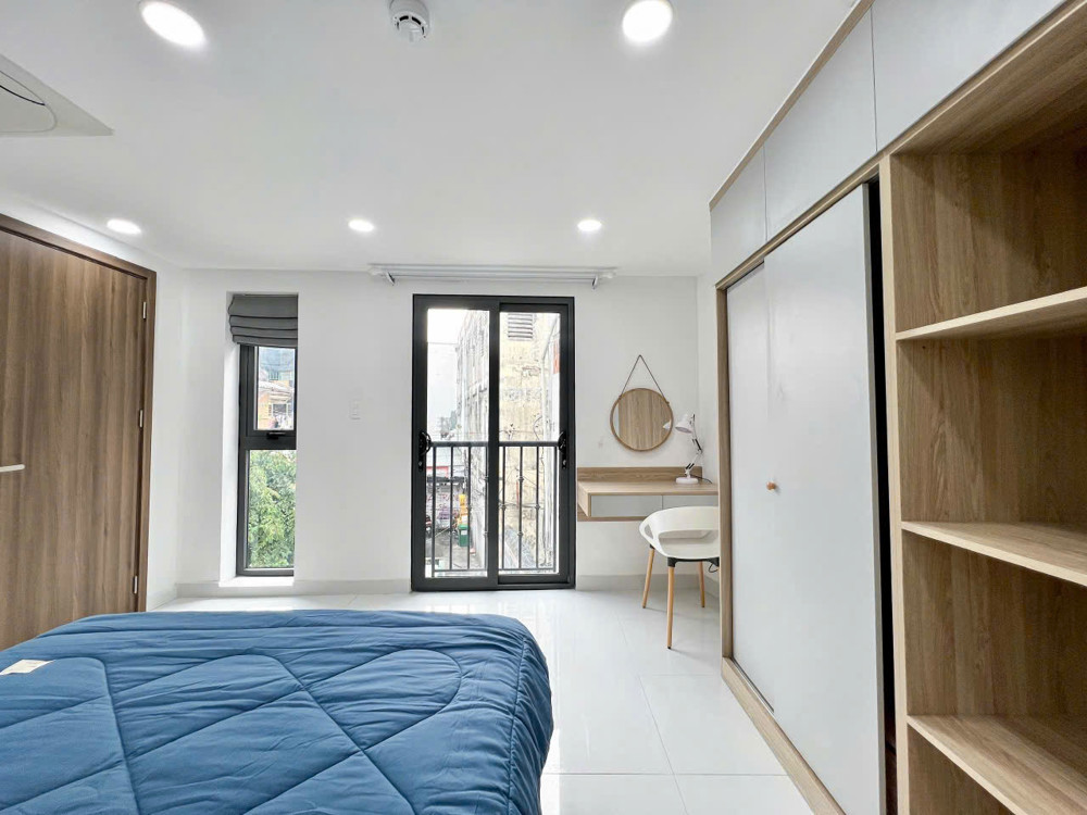 Bán Đất Tặng Nhà 290M2 Tại Hàng Xanh, Bình Thạnh, Hẻm Xe Hơi 6M, 157Tr/m2