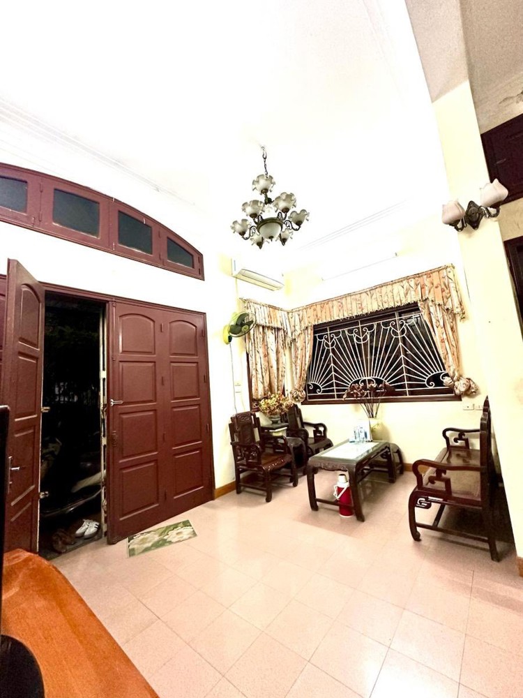 Siêu Phẩm Lô Góc Ngọc Khánh 87M2 - 5 Tầng - Ô Tô Tránh 2 Mặt - Giá 28.2 Tỷ