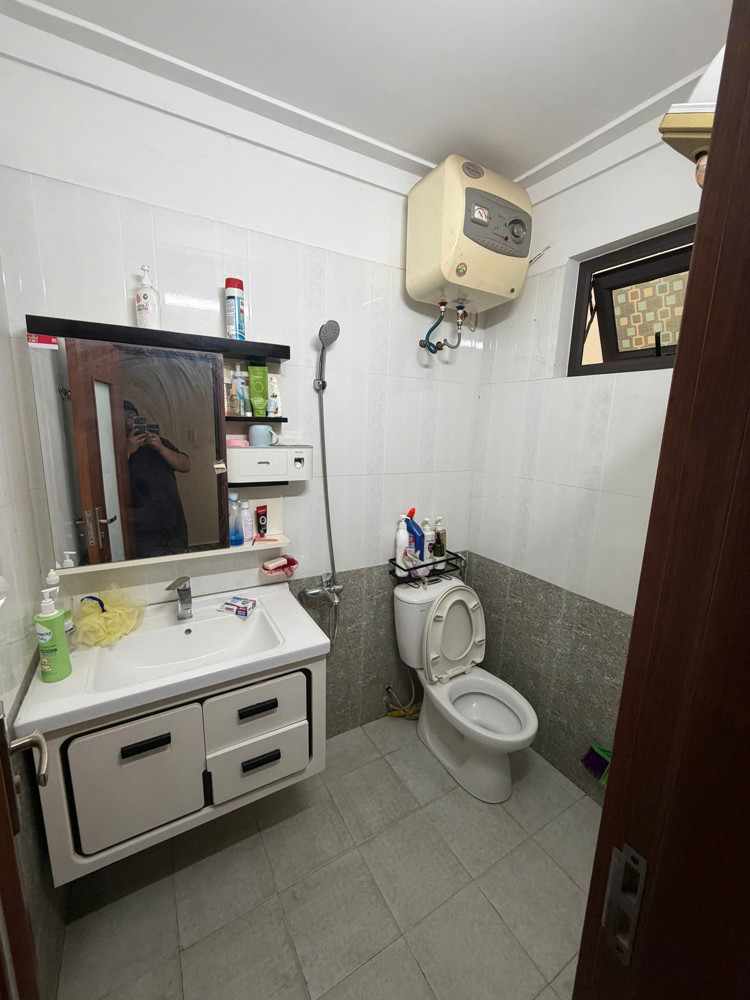 Bán Nhà Ngõ 302 Văn Cao - 46M 4 Tầng - Ngõ Nông - Ô.tô Vào Nhà