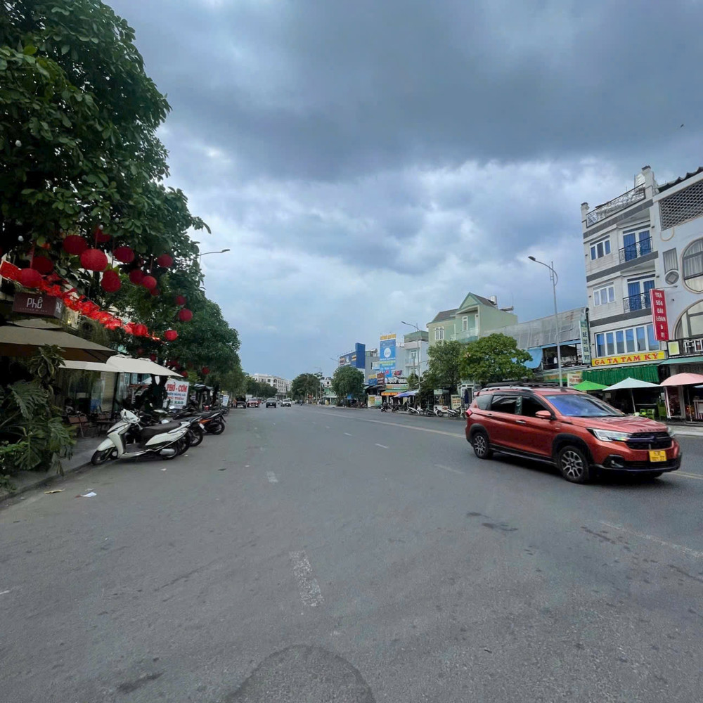 Bán Đất Tặng Nhà Trệt Lầu Mặt Tiền Đường Số 5 Hiệp Bình Phước - Liền Kề Kđt Vạn Phúc