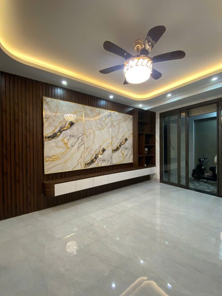 Chính Chủ Bán Nhà 4 Tầng Đẹp Ngay Trần Lãm, Gần Bv Sản An Đức Và Khối Bệnh Viên Lớn Nhất Tỉnh Hưng