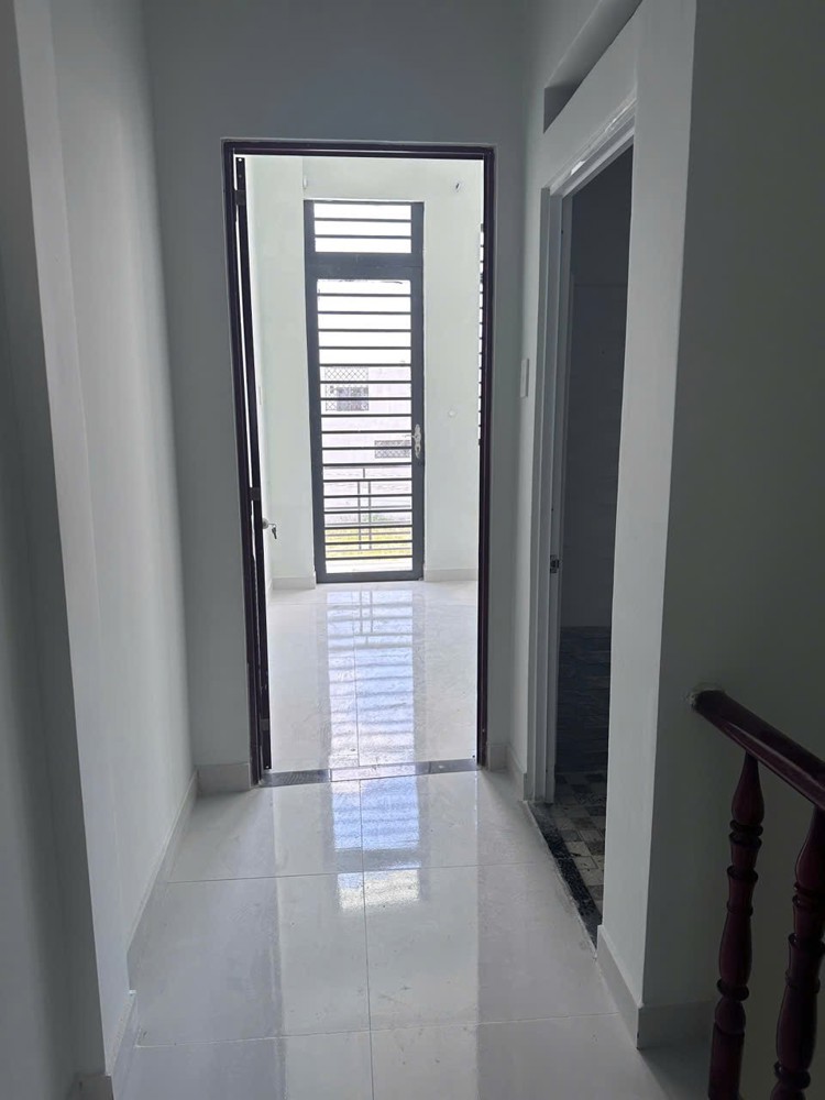 Nhà Đẹp - Giá Tốt - Chính Chủ Bán Nhà Phố Liền Kề Gần Kcn Cầu Tràm, Cần Đước, Long An