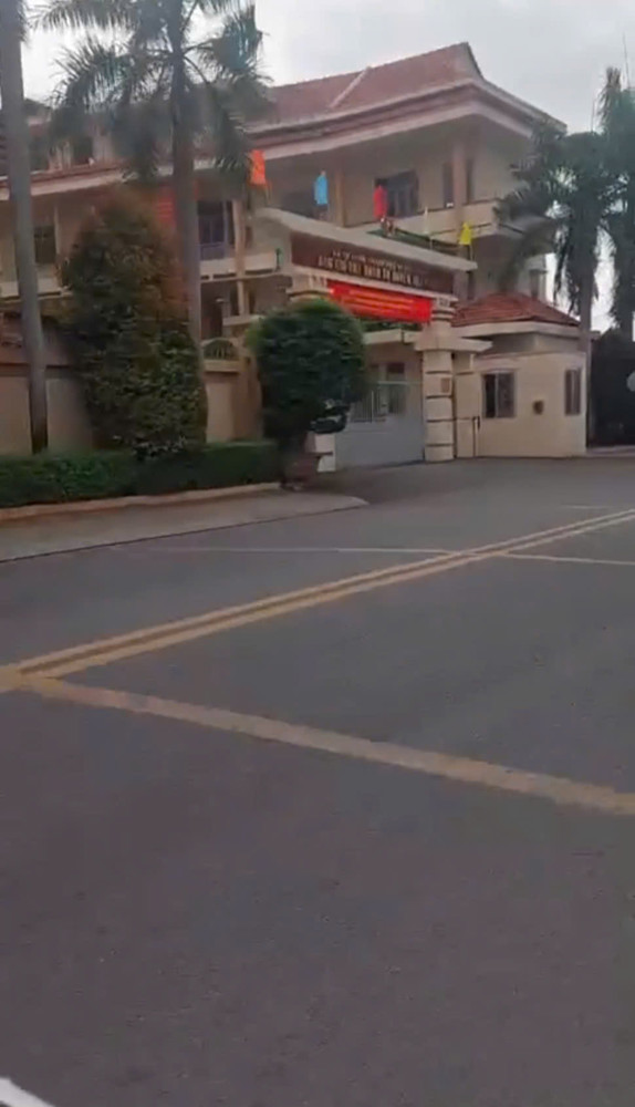 Mặt Tiền Lê Lợi – Ngang 10M Hiếm – 4 Tầng + Sân Thượng – 11 Phòng